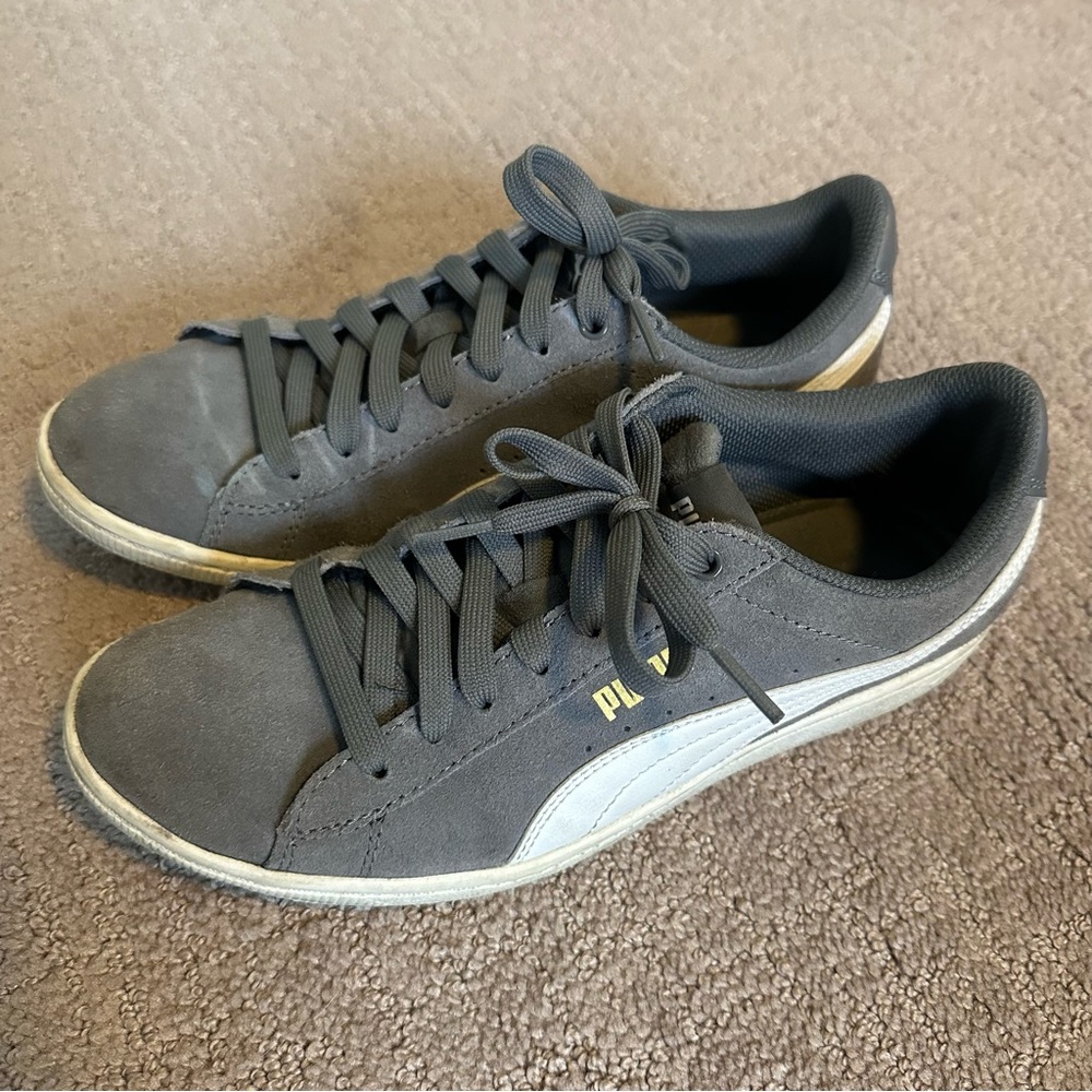 Puma ✨ Women's Vikky Sneaker